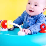 Kép 7/7 - Bright Starts Bébikomp, Giggling Safari, 6 hó+, 11 kg-ig