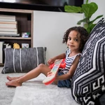 Kép 7/10 - BABY EINSTEIN Fa zenélő játék gitár Together in Tune Guitar™ Connected Magic Touch™ HAPE - 