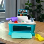 Kép 6/10 - Baby Einstein Zenélő játékkonyha, Magic Touch Kitchen™ Pretend to Cook, HAPE, 9 hó+