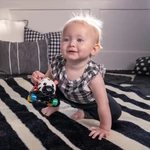 Kép 8/9 - Oball Autó és csörgő, 2in1 Curious Car, zebra, Zen™, 3 hó+