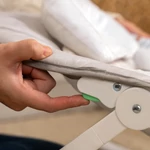 Kép 9/9 - Ingenuity Keep Cozy rezgő pihenőszék 3 az 1-ben 18kg-ig - Linden