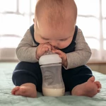 Kép 5/6 - Philips AVENT Natural Response cumisüveg 260 ml, 1h+ +akció