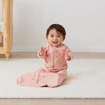 Kép 2/10 - ERGOPOUCH Hálózsák ujjakkal organikus pamut 3-12 hó 6-10 kg 1 tog - Jersey Daisies 