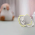 Kép 2/4 - Philips AVENT játszócumi - ultra air 0-6hó neutral 2db