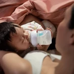 Kép 6/7 - Philips AVENT cumisüveg Natural Response AirFree szeleppel 125ml 2db-os