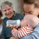 Kép 7/9 - Philips AVENT cumisüveg Natural Response AirFree szeleppel 260ml elefánt