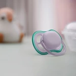 Kép 4/5 - Philips AVENT játszócumi Ultra Air neutral 0-6hó lányos lila 2db