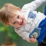 Kép 4/4 - Nattou rágóka szilikon Mackó mama kék
