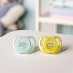 Kép 5/5 - Tommee Tippee játszócumi Ultra Light 2 db 6-18 hó