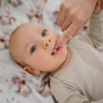 Kép 5/7 - BabyOno fogkefe és ínymasszírozó babáknak átlátszó 2db 1545