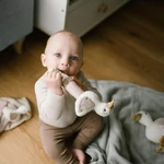 Kép 4/8 - BabyOno sípoló Zoe liba plüss 1555