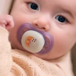 Kép 10/10 - Philips AVENT játszócumi Ultra Start éjszakai 0-2hó lányos 2db