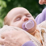 Kép 7/7 - Philips AVENT játszócumi Ultra Start neutral 0-2hó lányos 2db