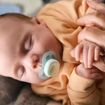 Kép 8/8 - Philips AVENT játszócumi Ultra Start mintás 0-2hó fiús 2db