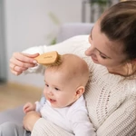 Kép 6/7 - BabyOno baba hajkefe bükkfa és vaddisznósörte közepes 1655