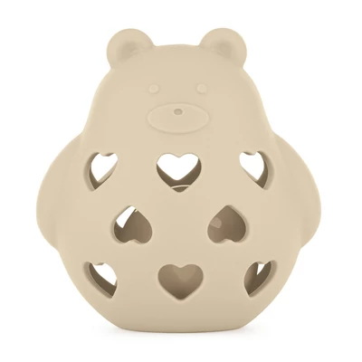 PETITE&MARS Szilikon játék csörgővel Bear Basil Desert Sand 0m+