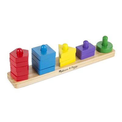 Melissa & Doug Fa készségfejlestő játék, formarendező toronyépítő