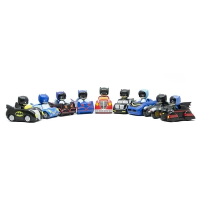 YuMe Batman meglepetés Batmobil chibi figura és kisautó (többféle)