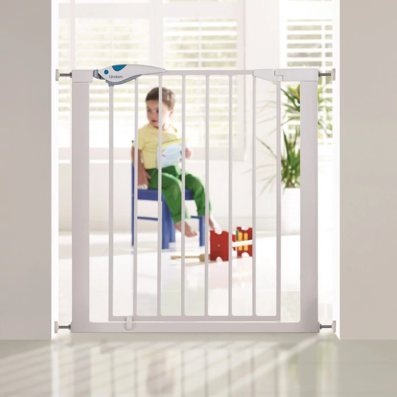 Lindam Easy Fit Plus Deluxe biztonsági ajtórács