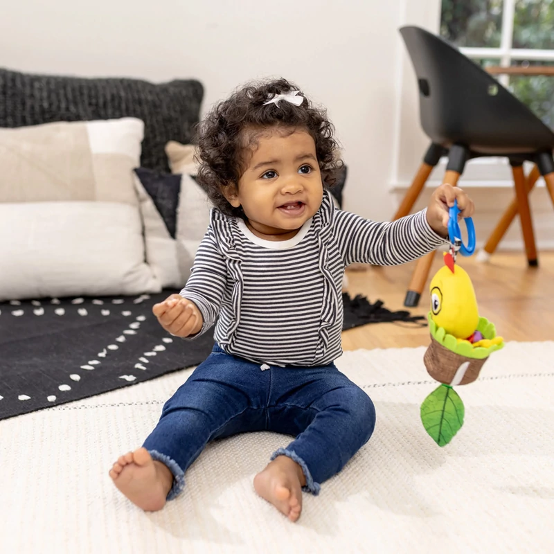 BABY EINSTEIN Játék csörgővel C-karikán u Cal-a-Puller™ - 0hó+