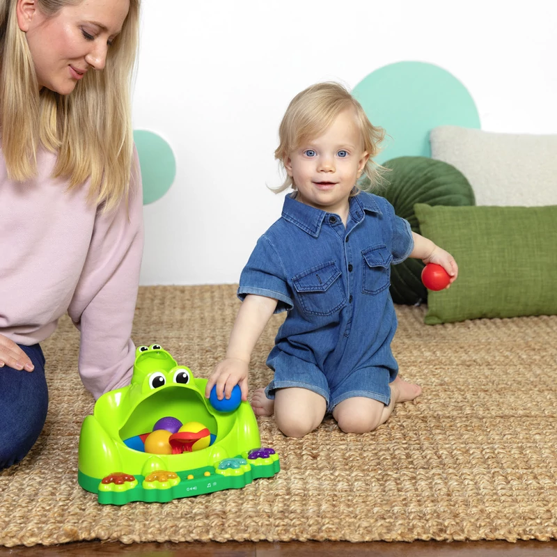 BRIGHT STARTS Interaktív játék Poppin' Ball Frog™ 6m+