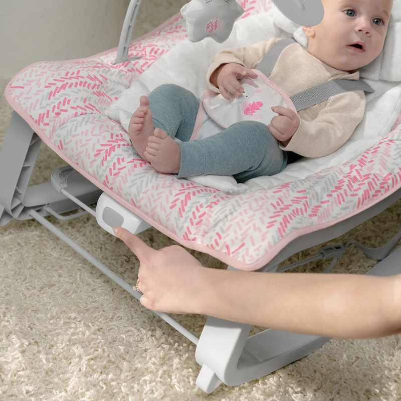 INGENUITY Rezgő pihenőszék 3 az 1-ben Keep Cozy Lily 0m+, 18kg-ig