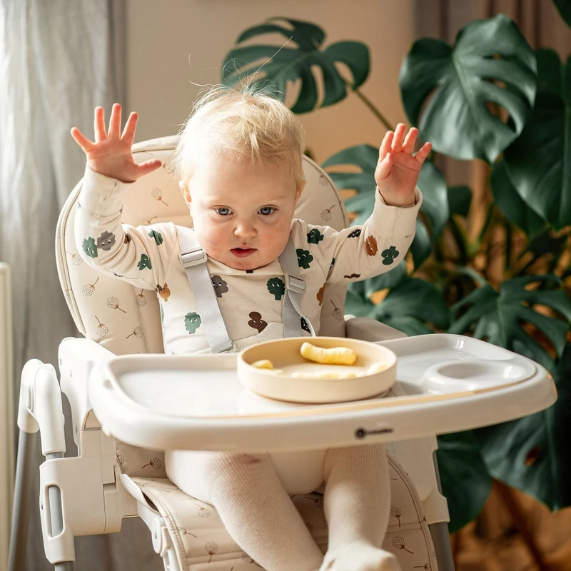 Petite&Mars Etetőszék huzat és tálca, Gusto, Beige Dandelions