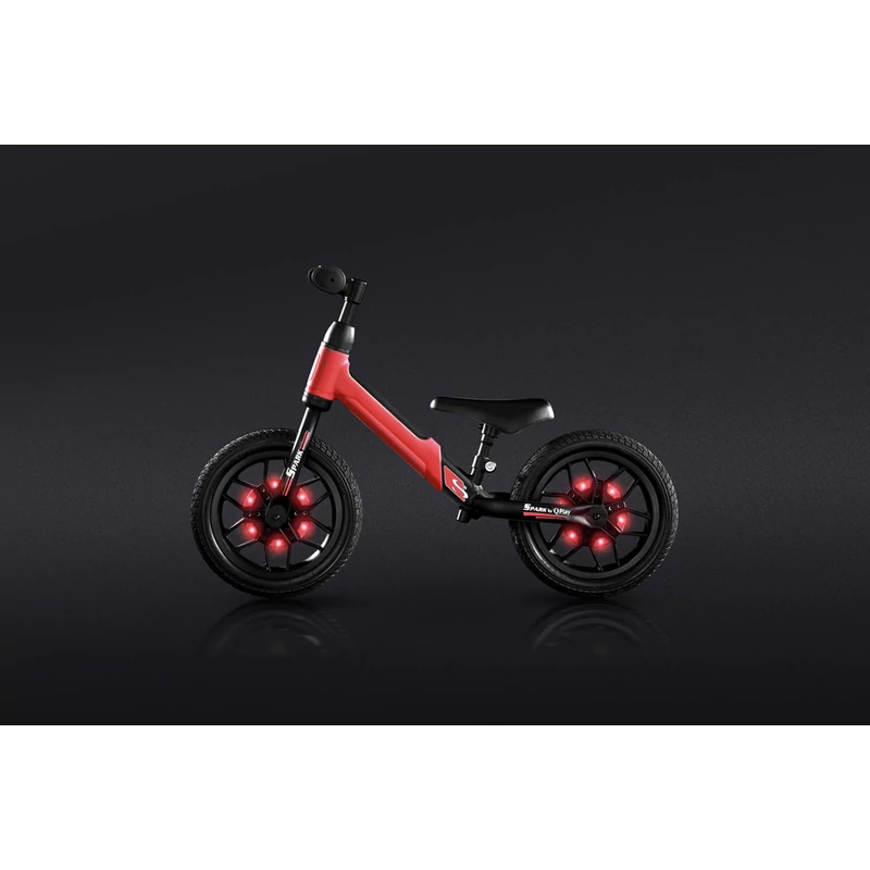 QPLAY Odrážedlo Spark Red, věk 3 - 6 let, do 30 kg