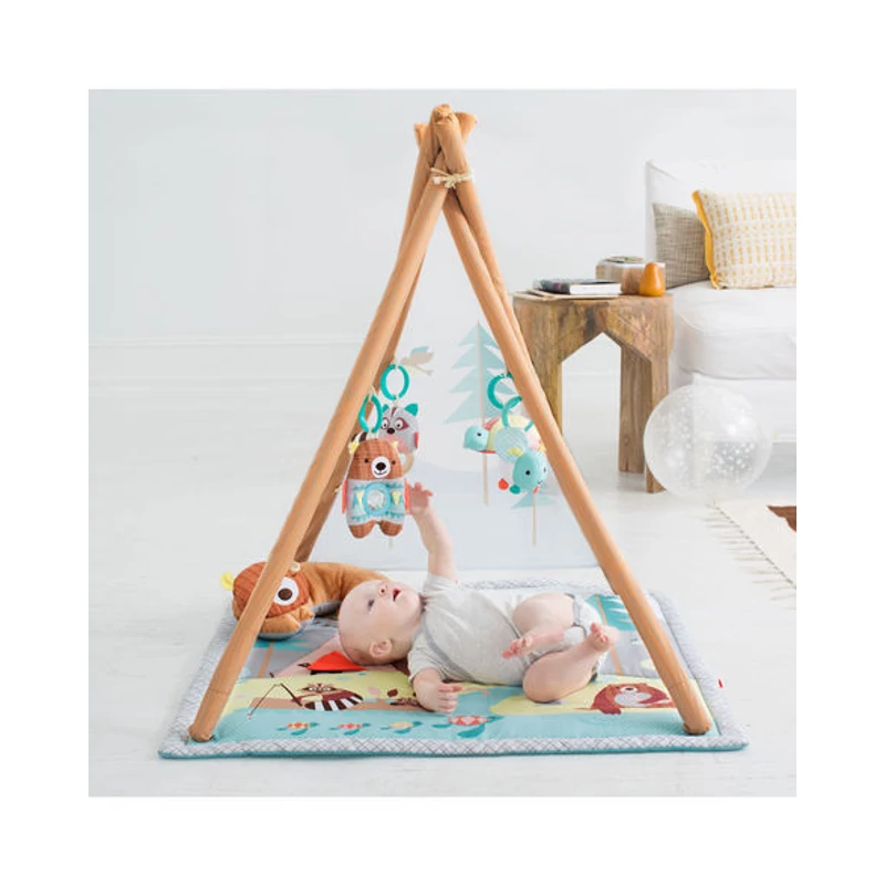 Skip Hop játszószőnyeg játékhíddal Camping Cub