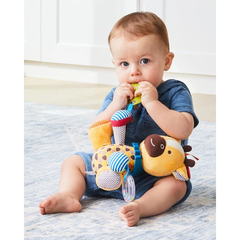 Skip Hop Bandana Buddies készségfejlesztő játék zsiráf
