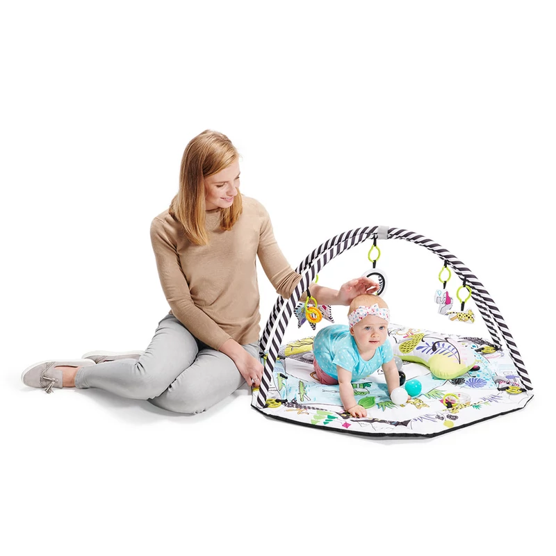 Kinderkraft játszószõnyeg SmartPlay játékhíddal, felhajtható széllel és labdákkal