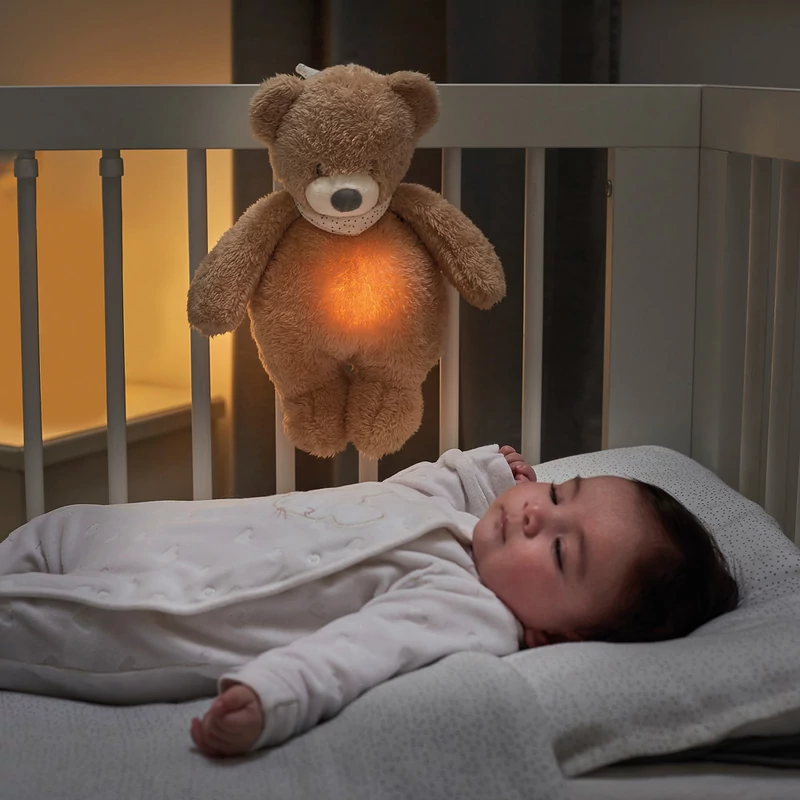 Nattou éjjeli fény zenélő plüss Sleepy maci barna