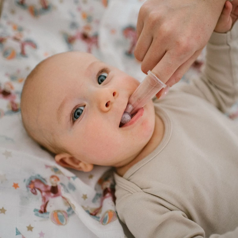 BabyOno fogkefe és ínymasszírozó babáknak átlátszó 2db 1545