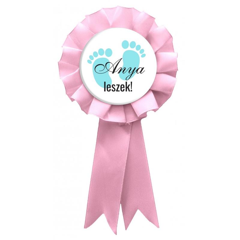 Anya Leszek Babaváró Szalagos Kitűző KISFIÚ - Pasztell Pink Szalaggal  