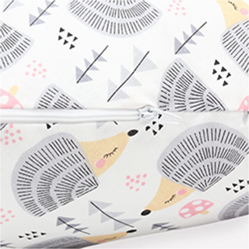HALFMOON párna pamut huzattal - HedgehogGrey